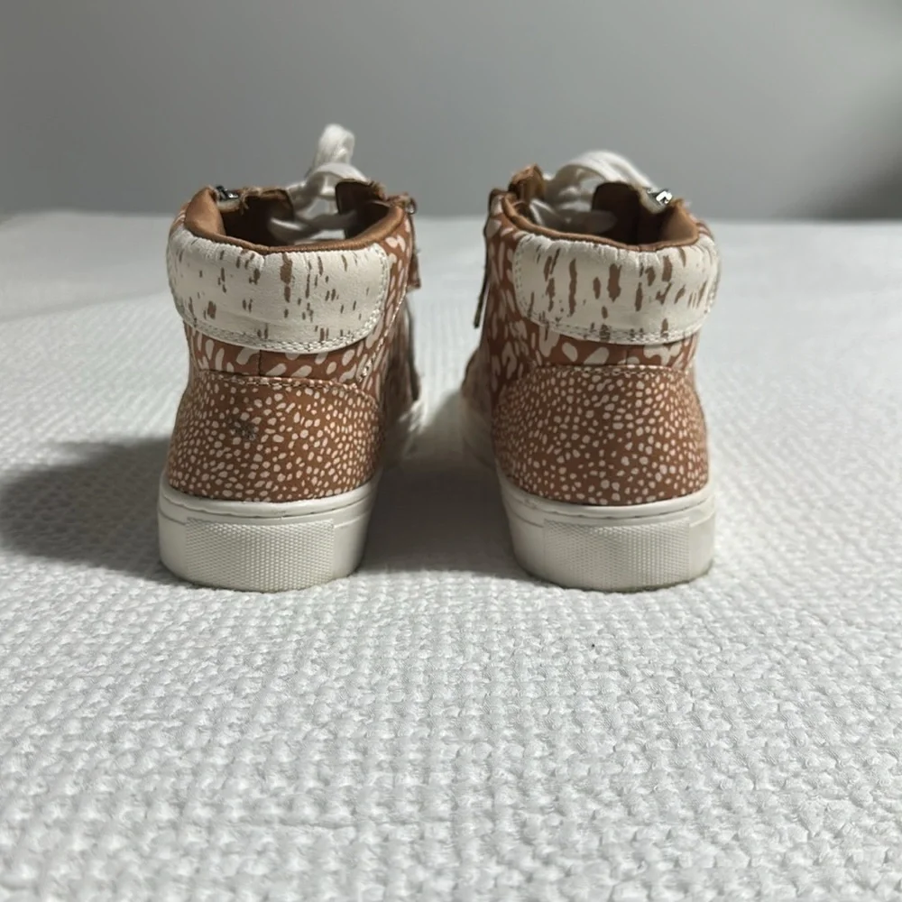 Universal Thread high top shoes Cheetah print​​​​​